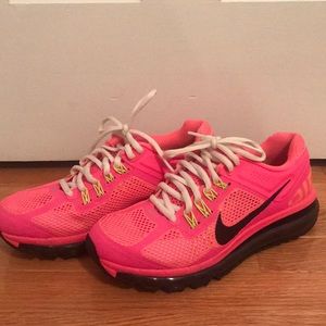 Pink nike air max’s